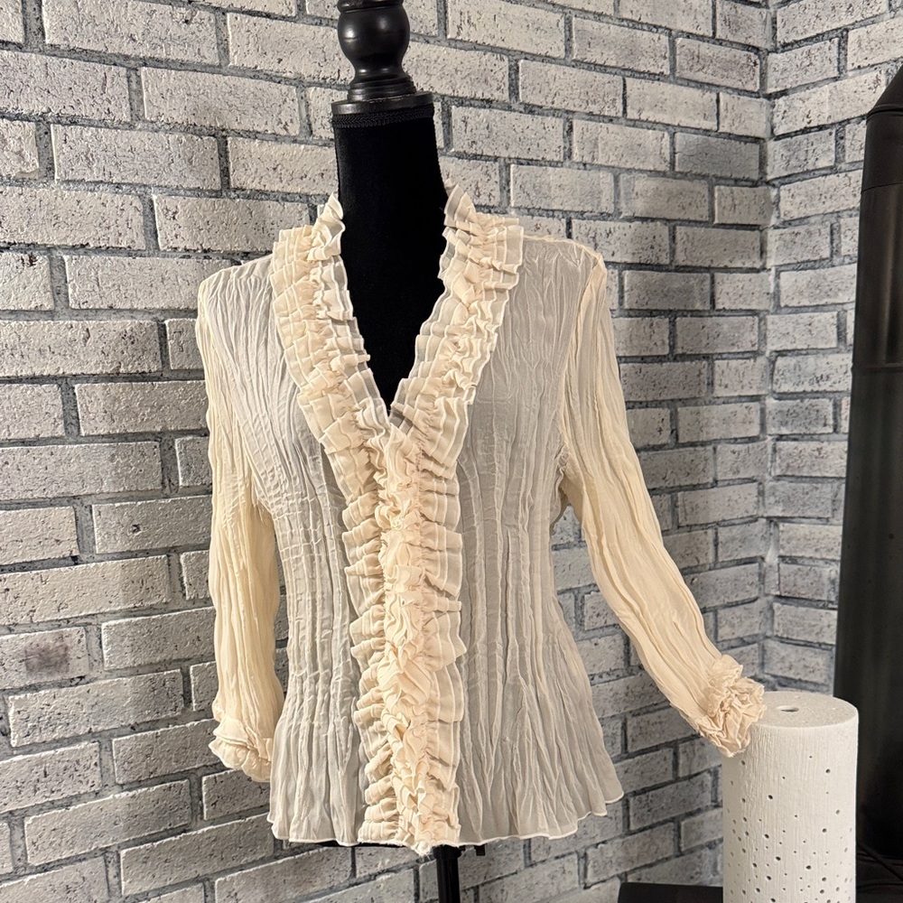 Jaipur Cream Ruffled Blouse - Picture 5 of 7